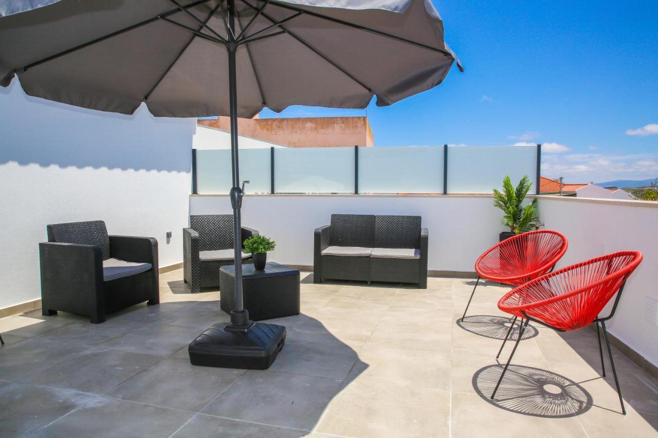 Villa House Joana Vasconcelos, Ocean View & Pool - Pata Da Gaivota โลรินญา ภายนอก รูปภาพ